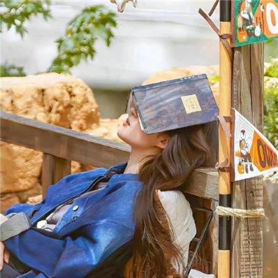 不是孤单一人2023